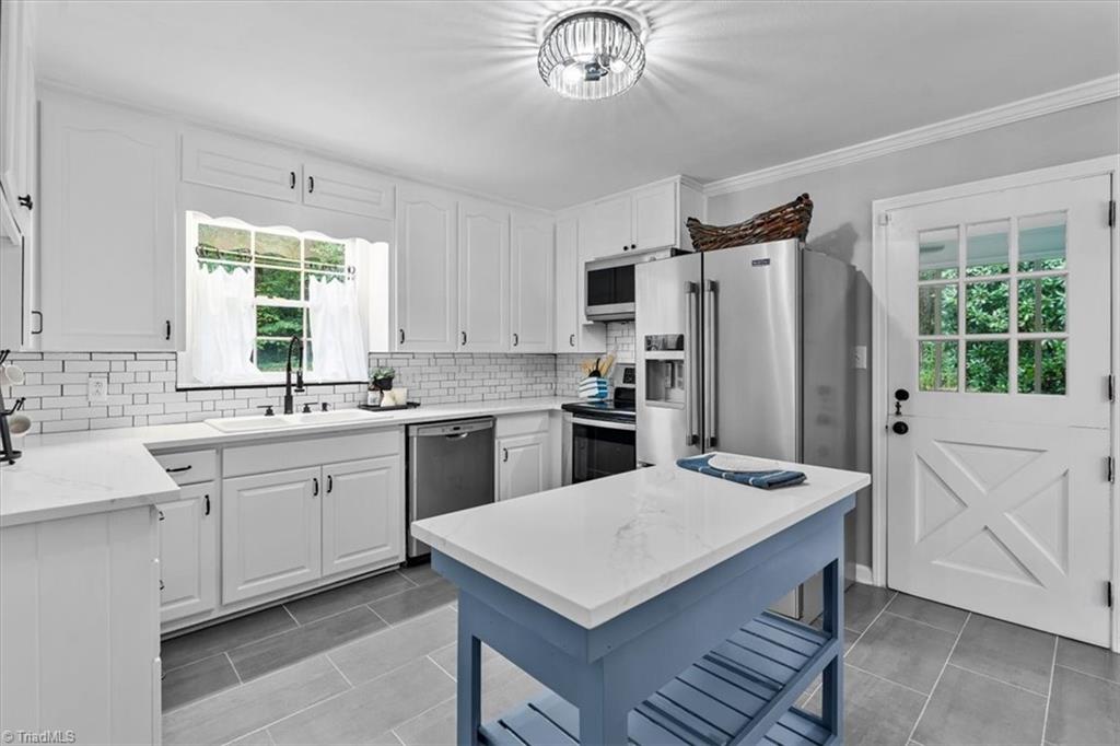 126 Ashburton Road Advance, NC 27006 - Photo 12 of 46 Gallery Image 12