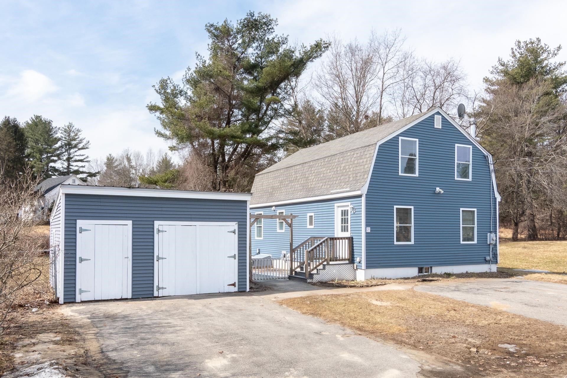 25 State Street Rochester, NH 03867 - Photo 1 of 32