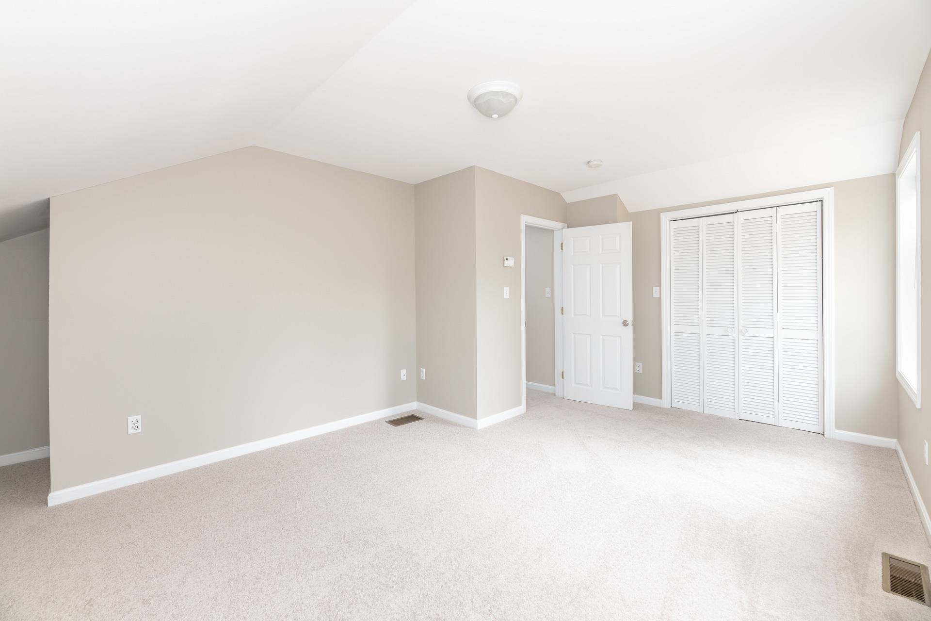 25 State Street Rochester, NH 03867 - Photo 12 of 32