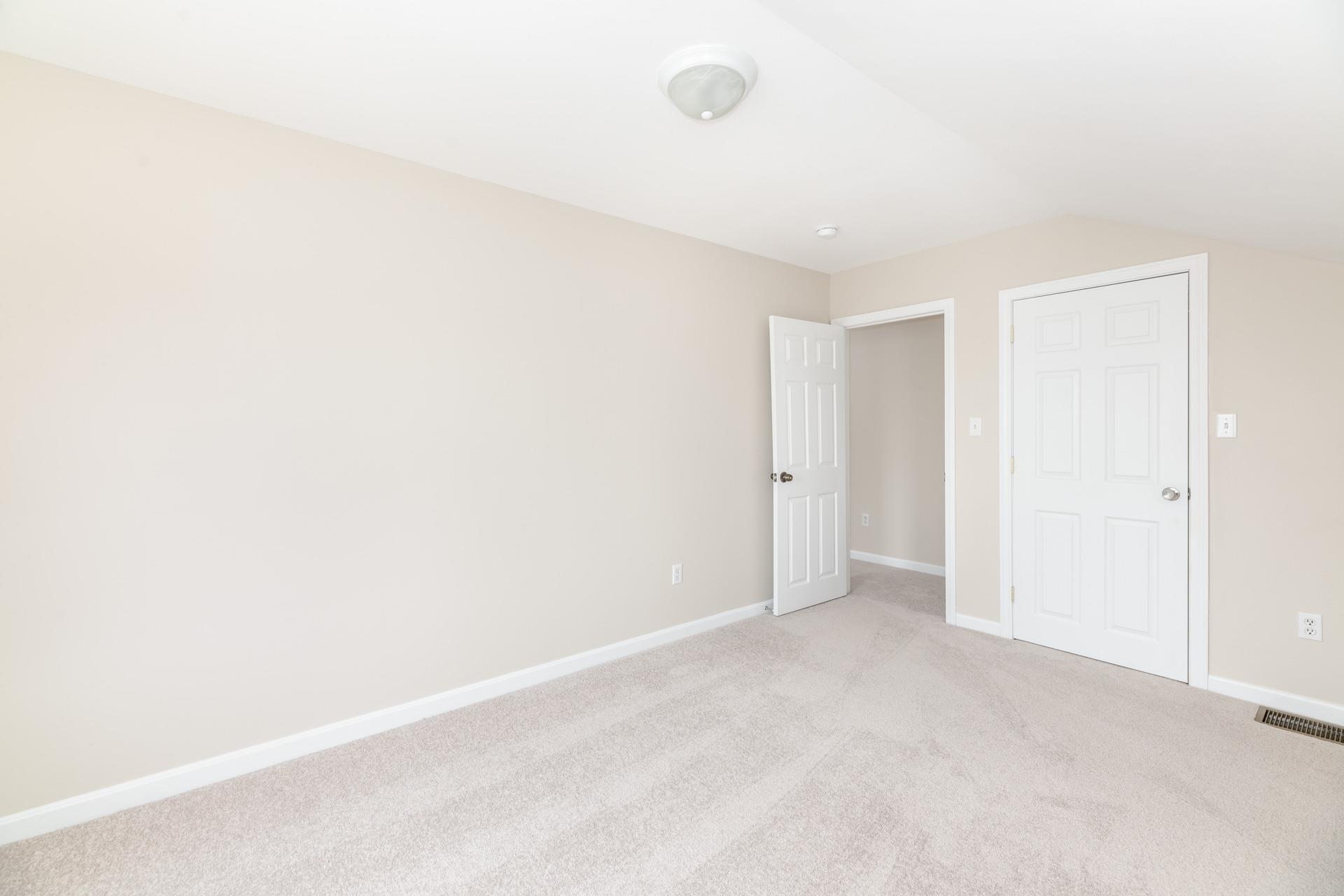 25 State Street Rochester, NH 03867 - Photo 14 of 32