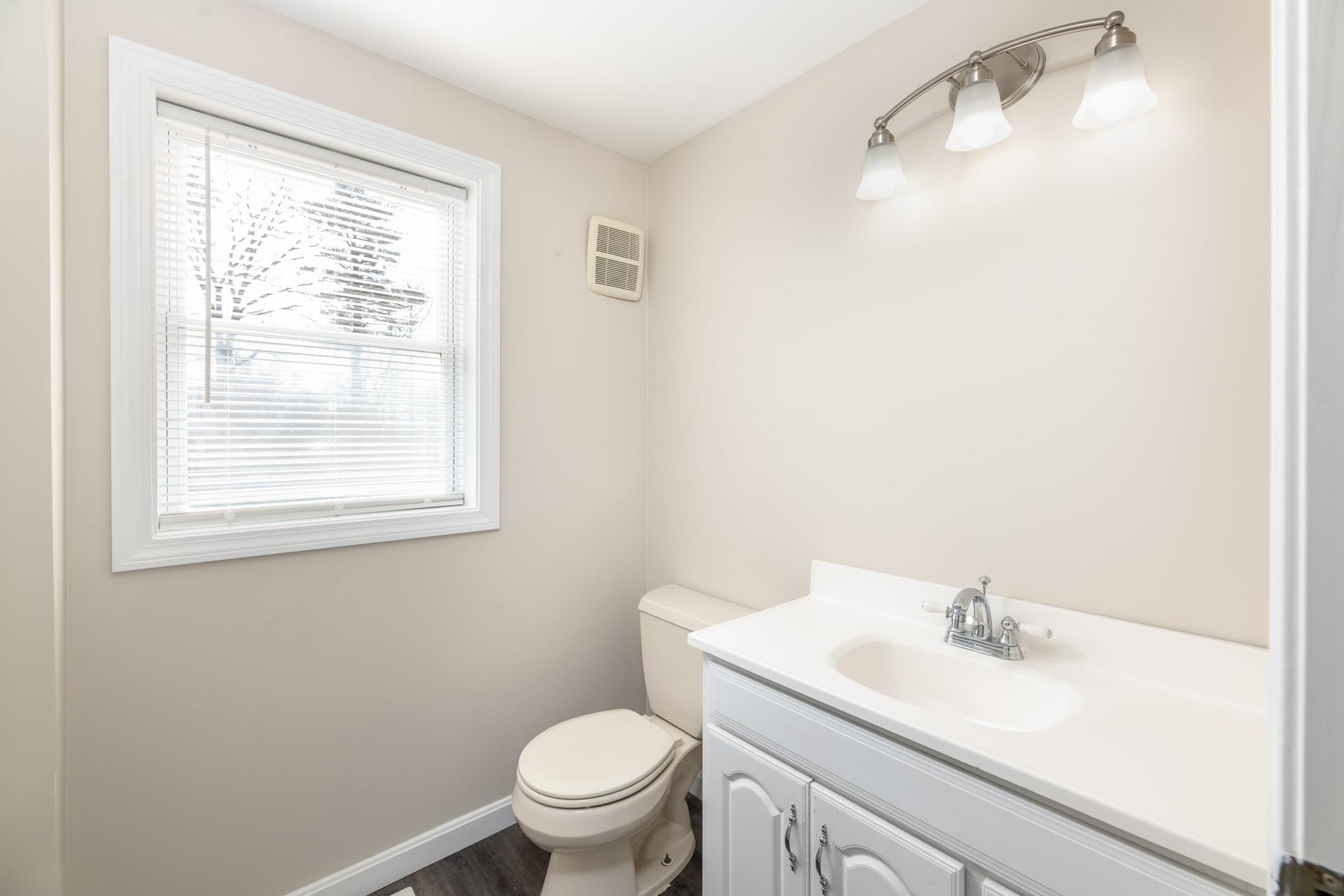 25 State Street Rochester, NH 03867 - Photo 21 of 32