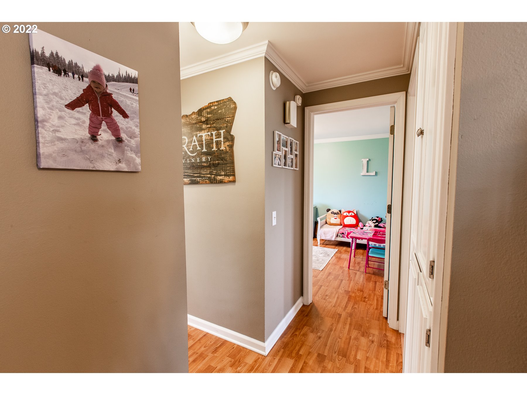 2265 10th Street Springfield, OR 97477 - Photo 13 of 23 a view of a hallway and closet