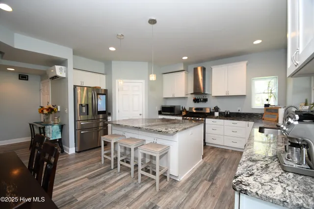 $585,000 | 2148 Stonecrest Drive Northwest, Calabash, NC 28467