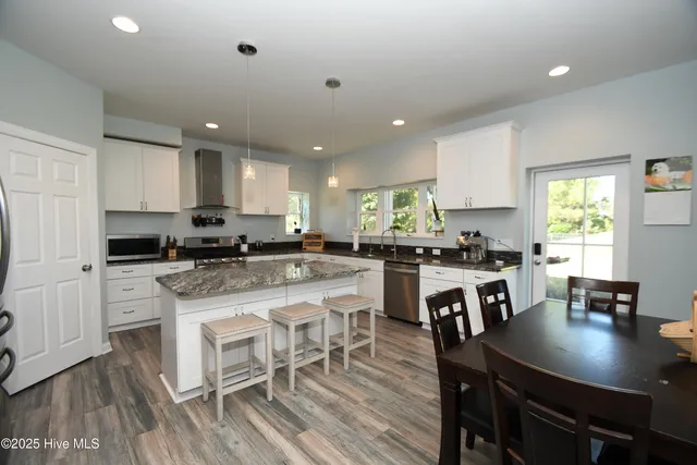 $585,000 | 2148 Stonecrest Drive Northwest, Calabash, NC 28467