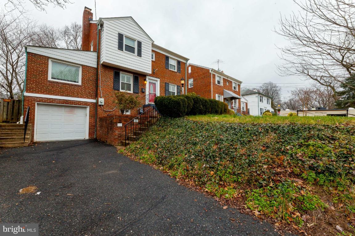 611 Forest Glen Road Silver Spring, MD 20901 - Photo 2 of 36
