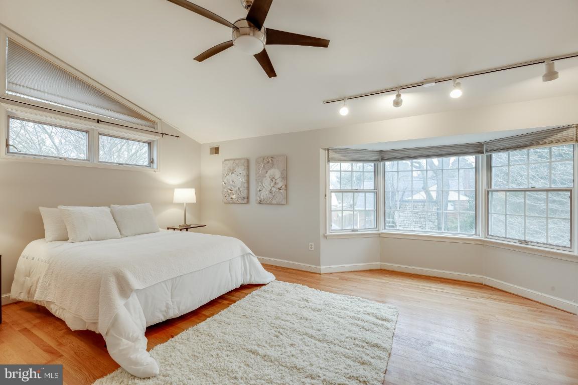 611 Forest Glen Road Silver Spring, MD 20901 - Photo 20 of 36 Primary bedroom with picturesque bay window
