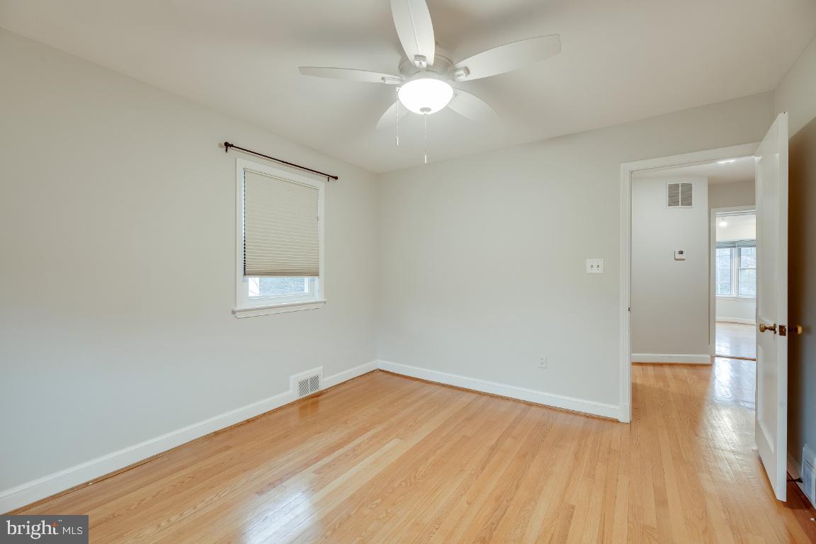 611 Forest Glen Road Silver Spring, MD 20901 - Photo 26 of 36 Bedroom three