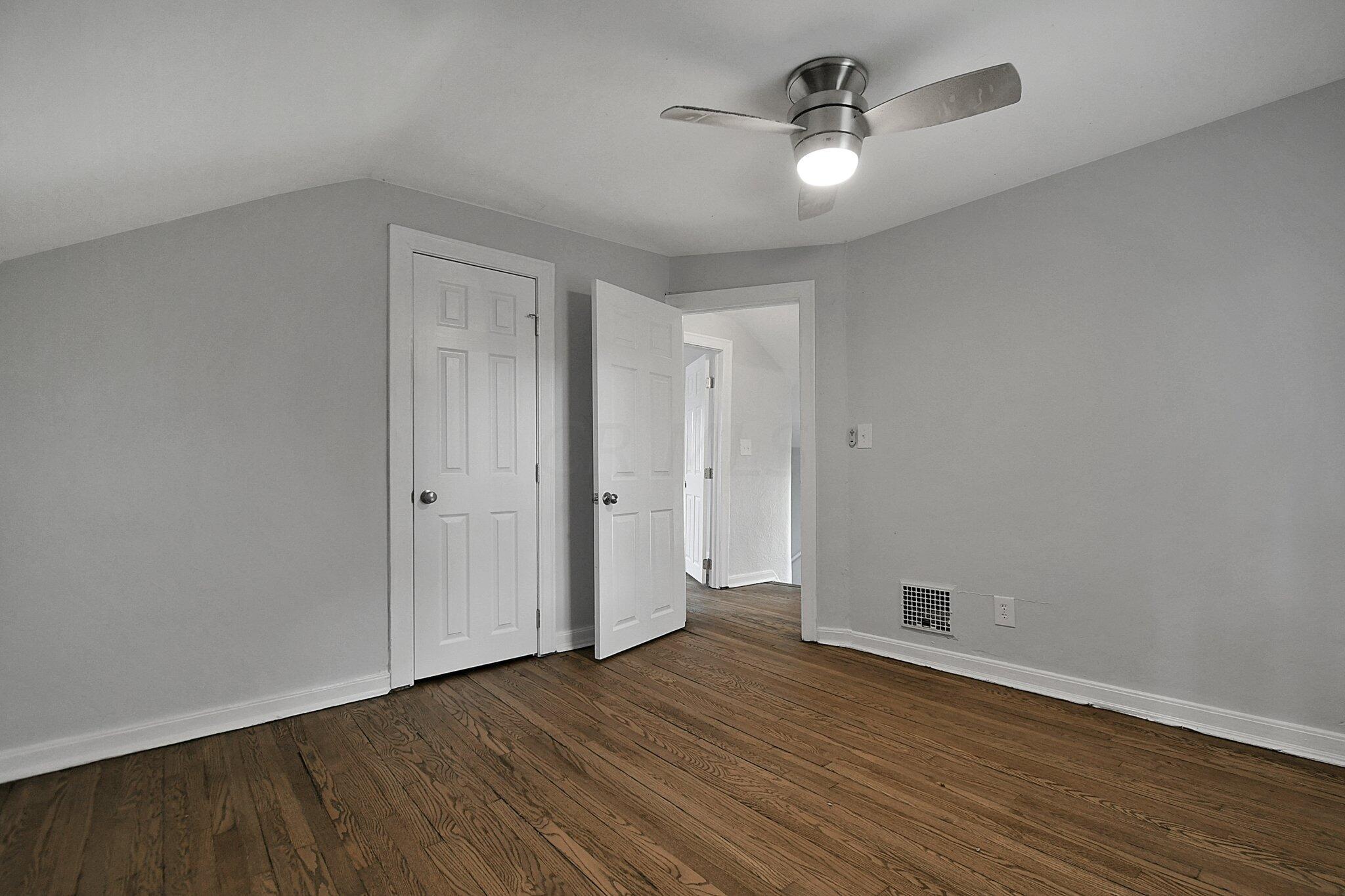 1129 Smith Road Columbus, OH 43207 - Photo 21 of 29 21-web-or-mls-1129-smith-rd
