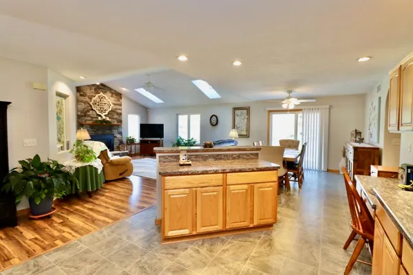 $525,000 | 10107 Atwood Road, Roscoe, IL 61073