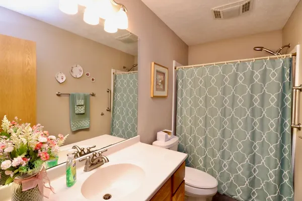 $525,000 | 10107 Atwood Road, Roscoe, IL 61073