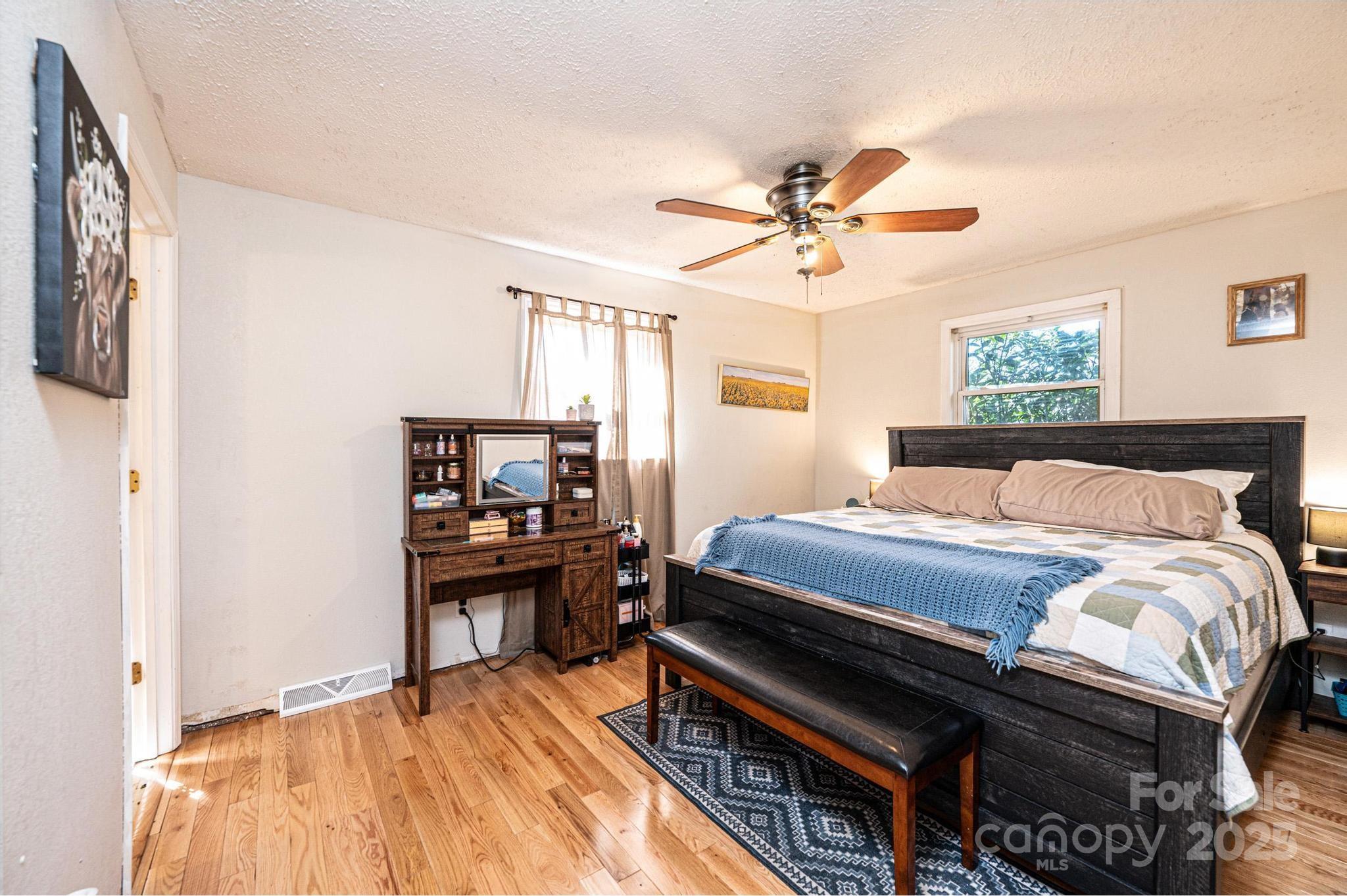 4238 Johnson Bridge Road Hickory, NC 28602 - Photo 14 of 25 Gallery Image 14