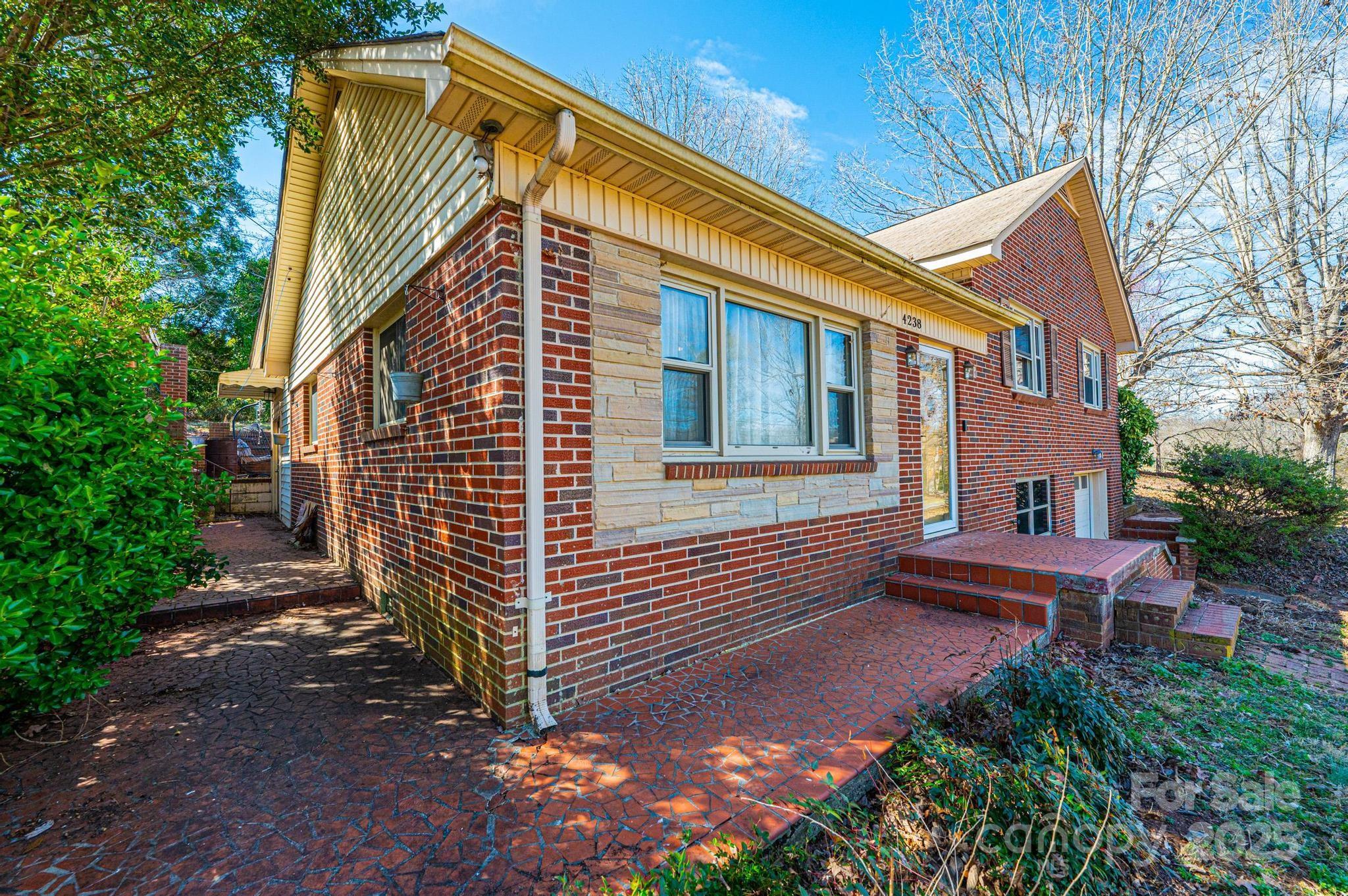 4238 Johnson Bridge Road Hickory, NC 28602 - Photo 17 of 25 Gallery Image 17