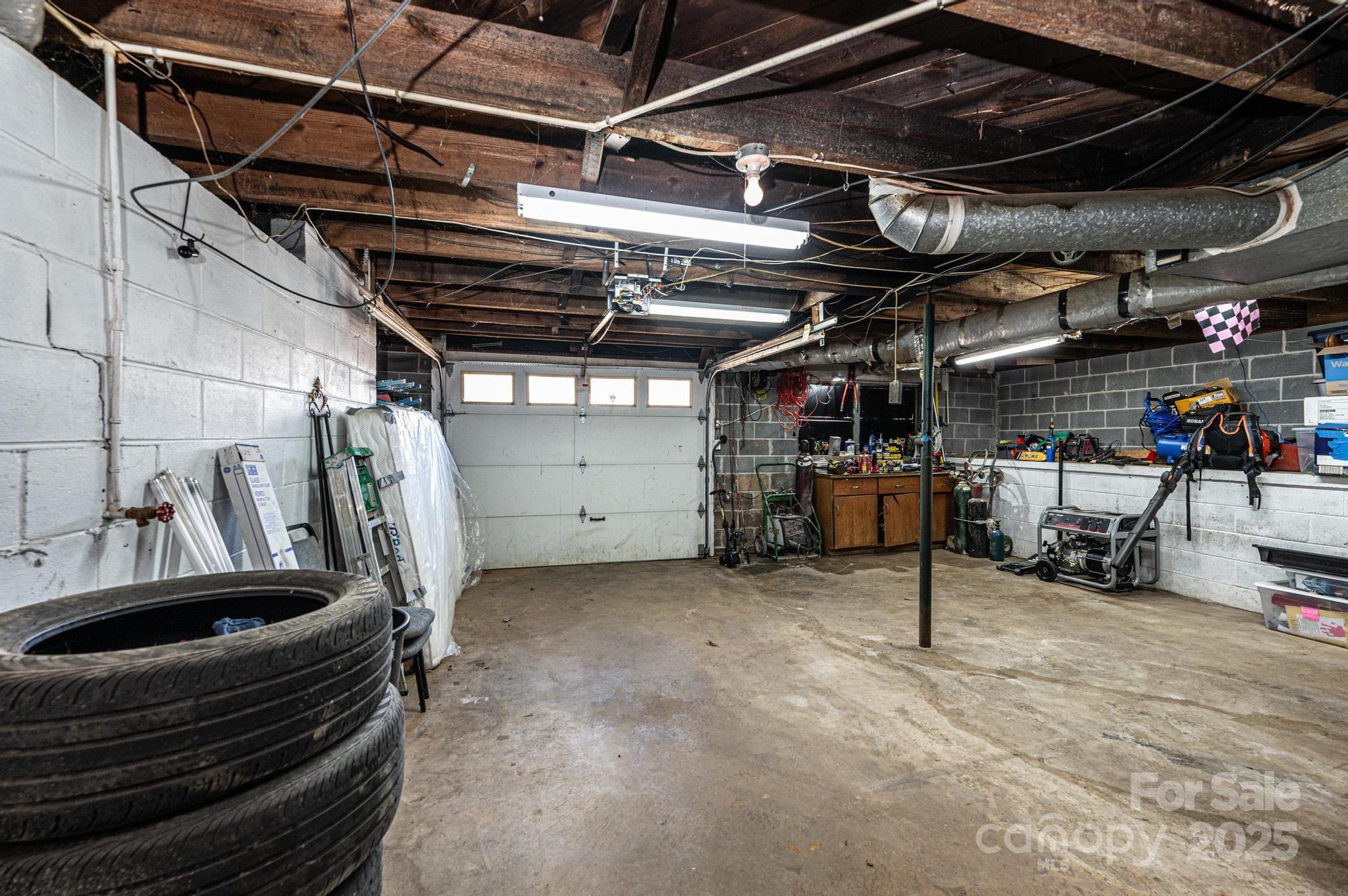 4238 Johnson Bridge Road Hickory, NC 28602 - Photo 19 of 25 Gallery Image 19
