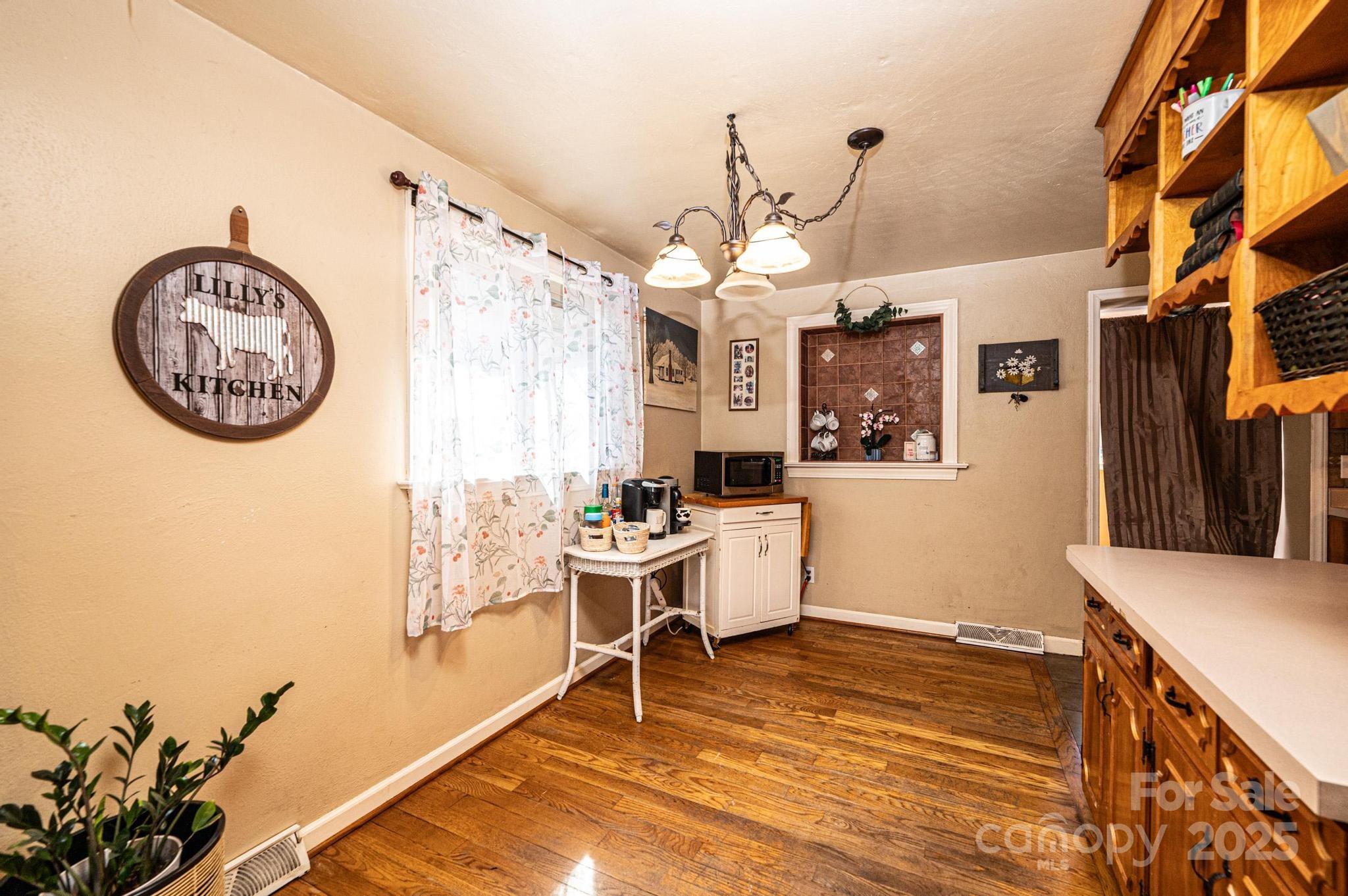 4238 Johnson Bridge Road Hickory, NC 28602 - Photo 6 of 25 Gallery Image 6