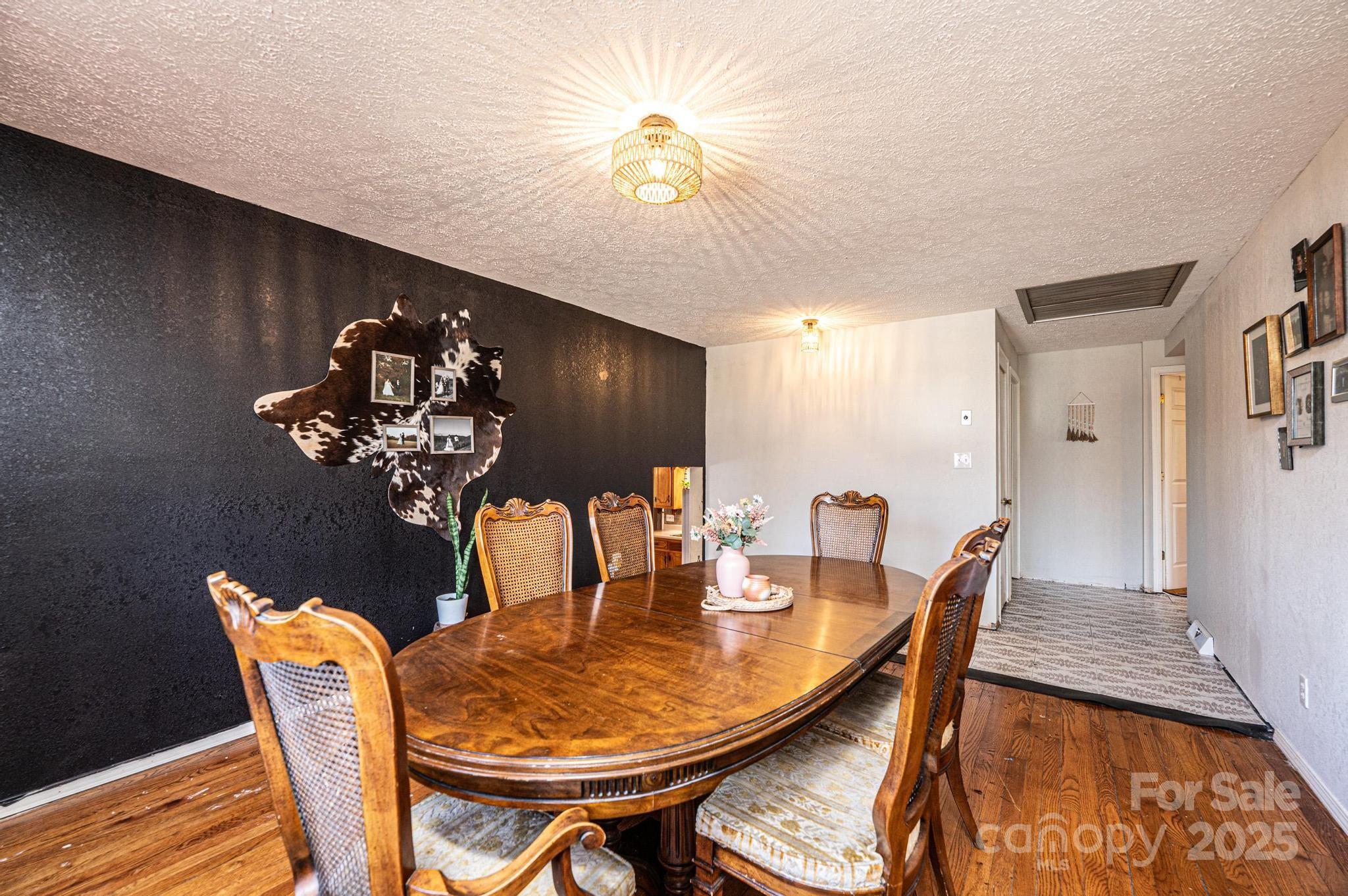 4238 Johnson Bridge Road Hickory, NC 28602 - Photo 10 of 25 Gallery Image 10