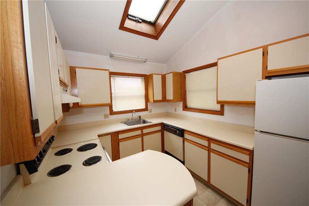 24 Witham Street, Unit 14 Springvale, ME 04083 - Photo 7 of 16 Photo