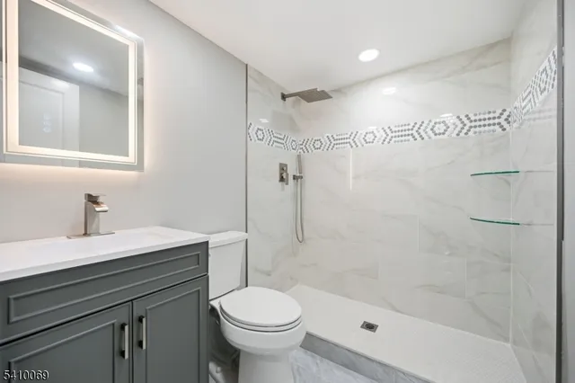 $649,900 | 47 Nokomis Avenue, Lake Hiawatha, NJ 07034