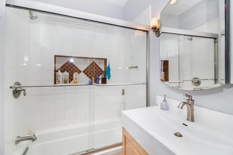 $4,900 | 53 Prince Street, Unit 3, Cambridge, MA 02139