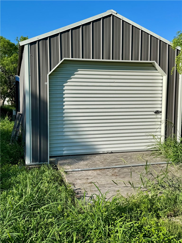 24748 County Road 350 Mathis, TX 78368 - Photo 25 of 35