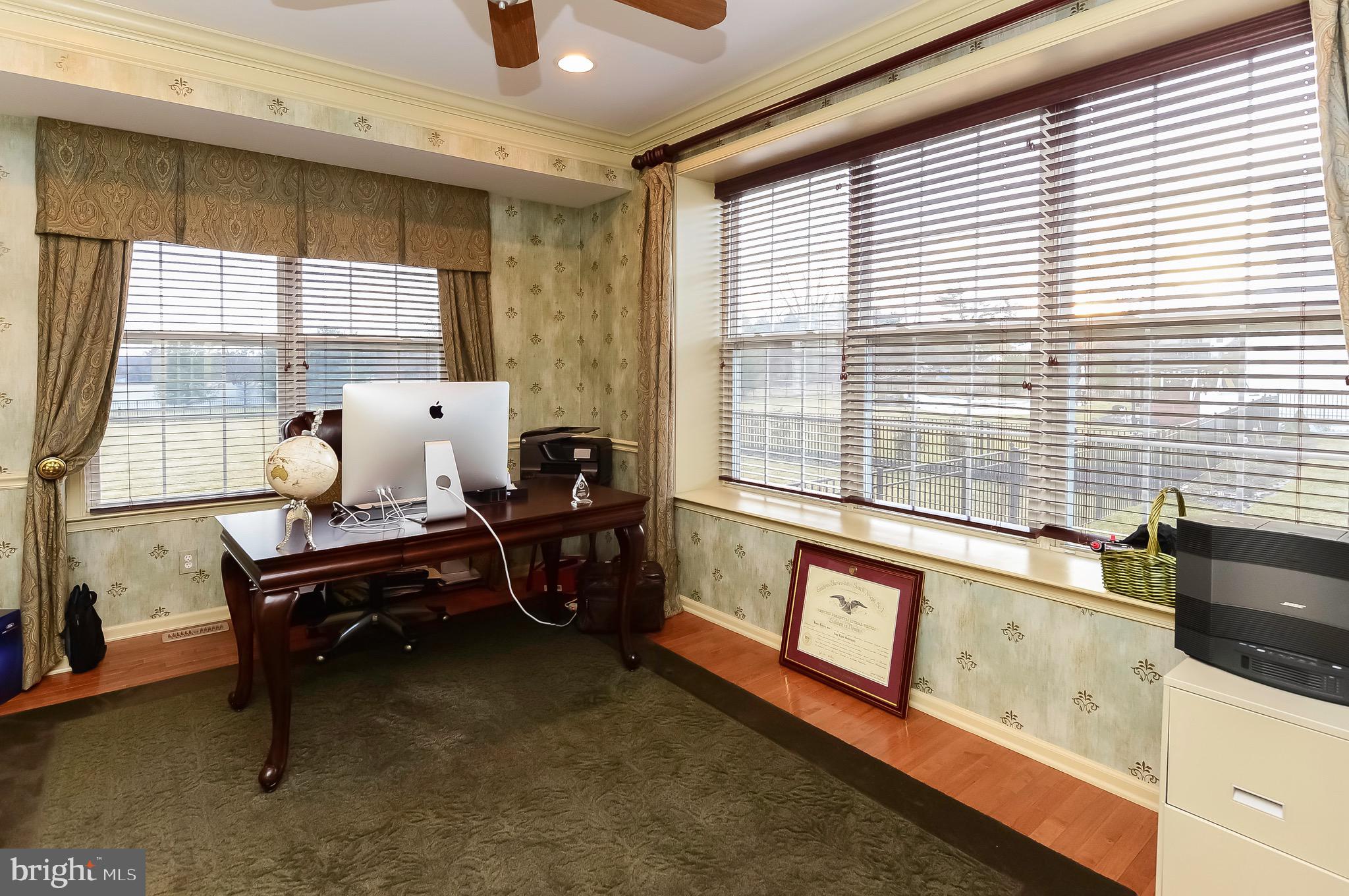807 Chelsea Glenn Road Clarksboro, NJ 08020 - Photo 14 of 35 1st floor office with triple bump out windows.