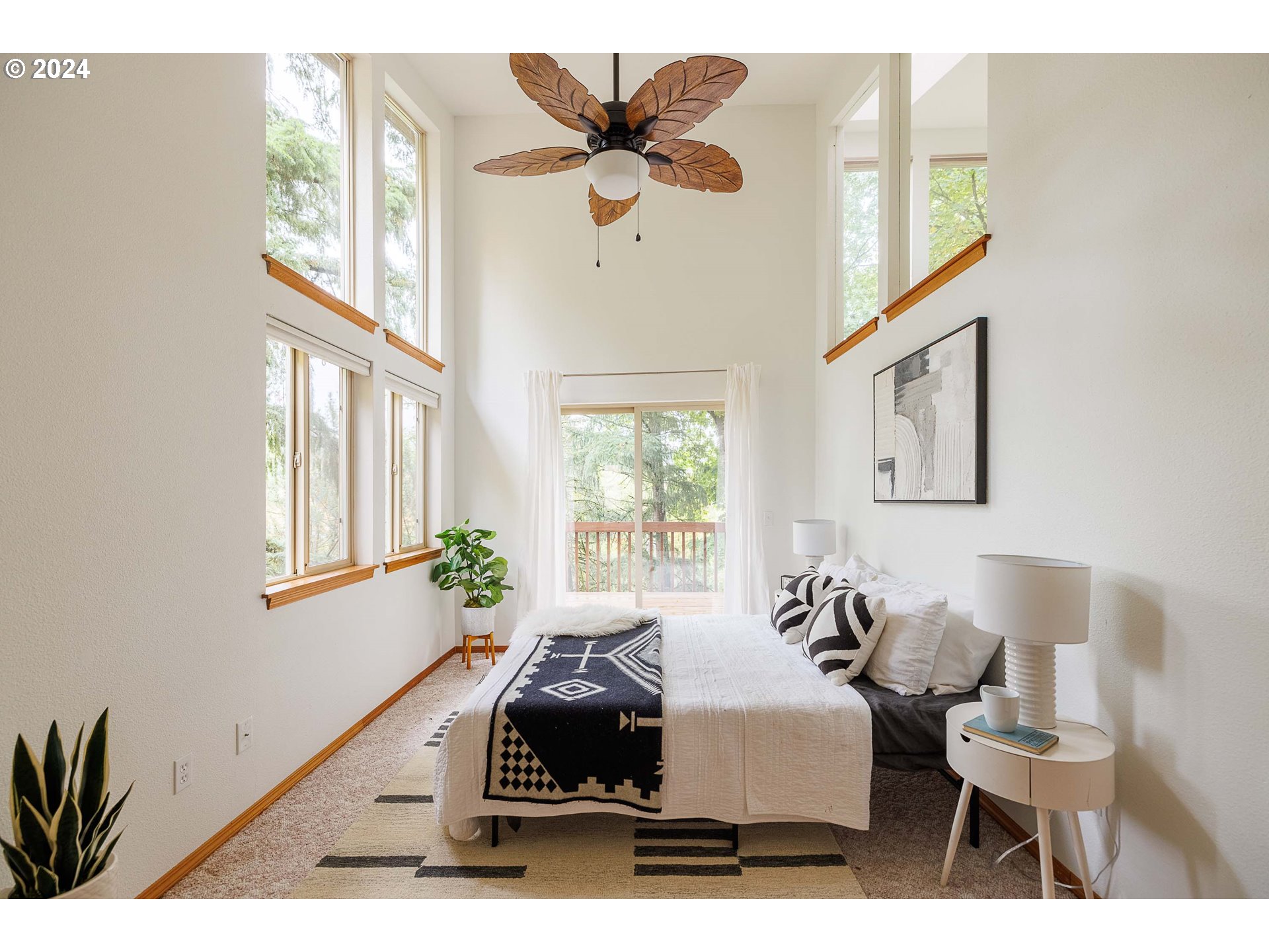 7140 Southwest Raleighwood Lane Portland, OR 97225 - Photo 13 of 35 Gallery Image 13
