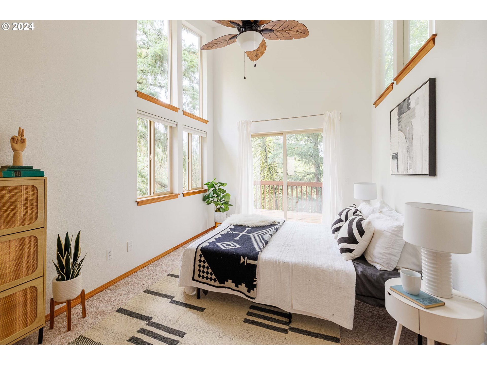 7140 Southwest Raleighwood Lane Portland, OR 97225 - Photo 14 of 35 Gallery Image 14