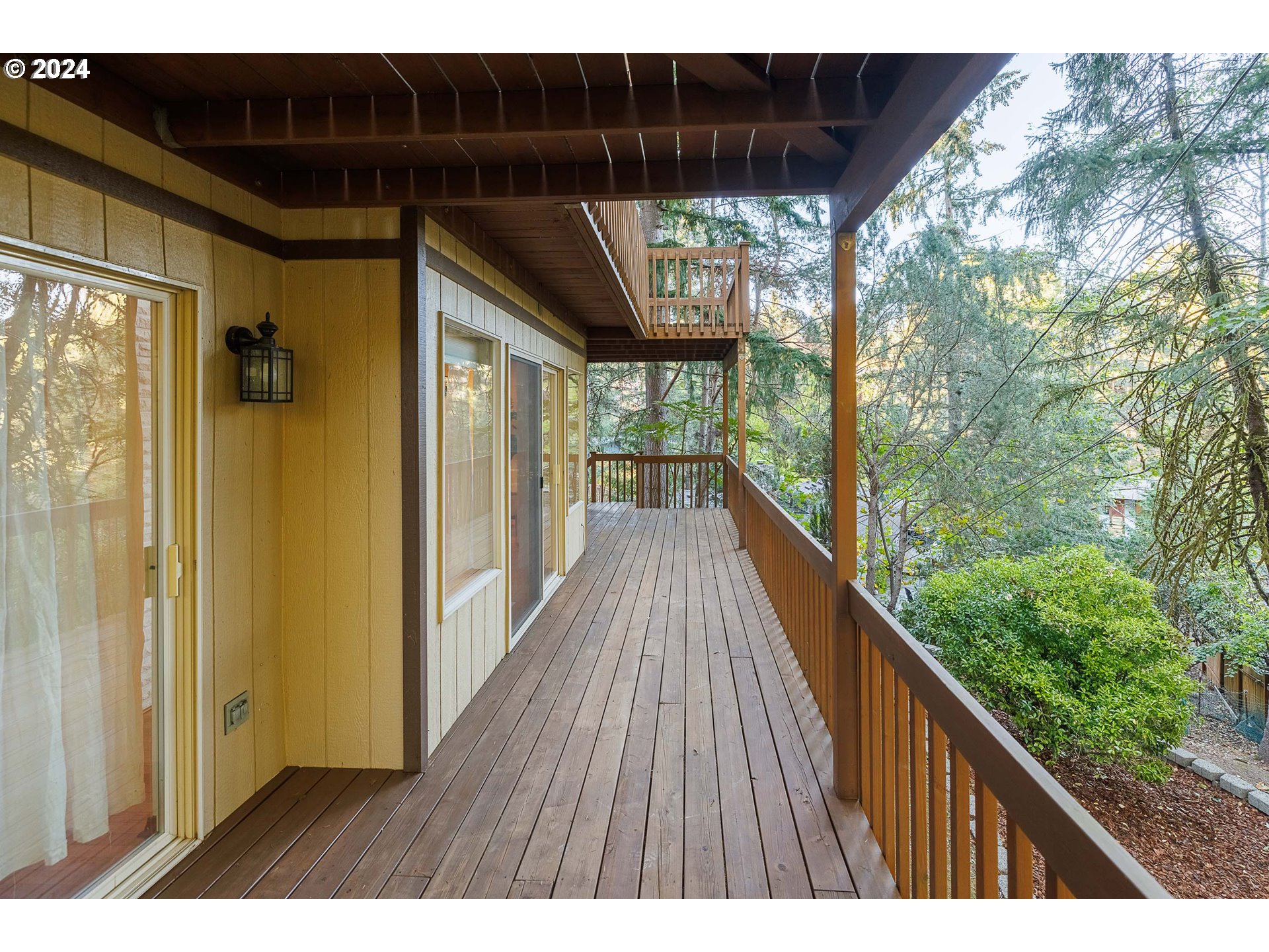7140 Southwest Raleighwood Lane Portland, OR 97225 - Photo 33 of 35 Gallery Image 33