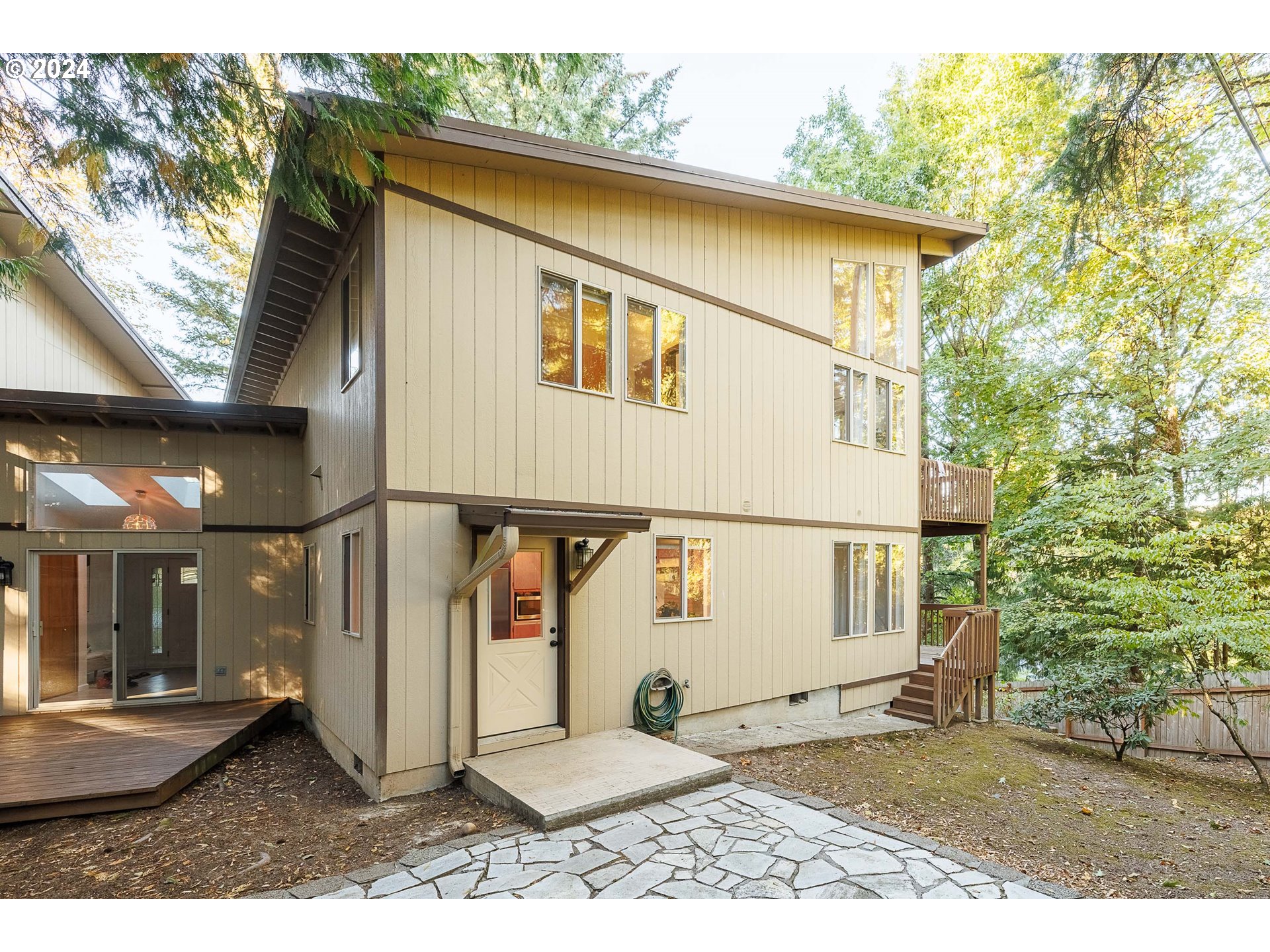 7140 Southwest Raleighwood Lane Portland, OR 97225 - Photo 35 of 35 Gallery Image 35