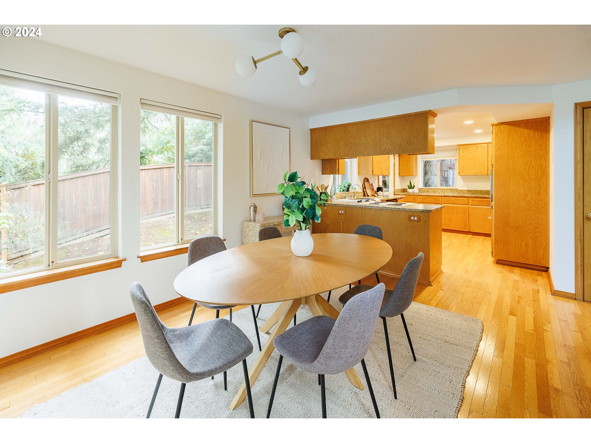 7140 Southwest Raleighwood Lane Portland, OR 97225 - Photo 9 of 35 Gallery Image 9