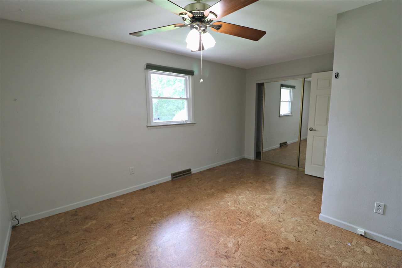 4719 North Koerner Road Peoria, IL 61615 - Photo 11 of 27 Gallery Image 11