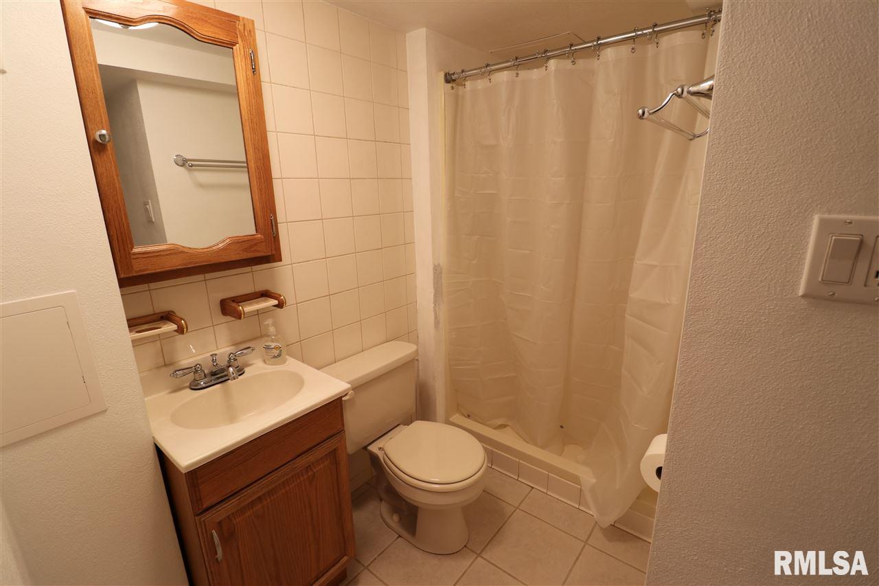 4719 North Koerner Road Peoria, IL 61615 - Photo 18 of 27 Gallery Image 18