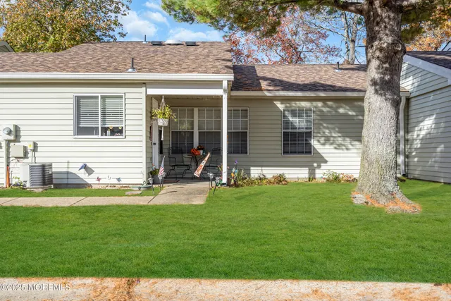 $249,999 | 638 B Finchley Court, Manchester Township, NJ 08759