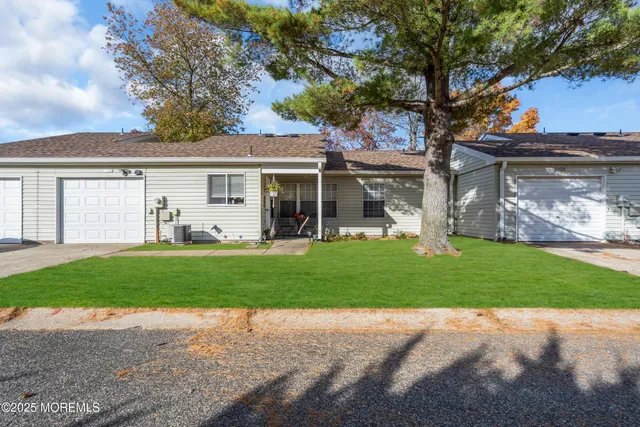 $249,999 | 638 B Finchley Court, Manchester Township, NJ 08759