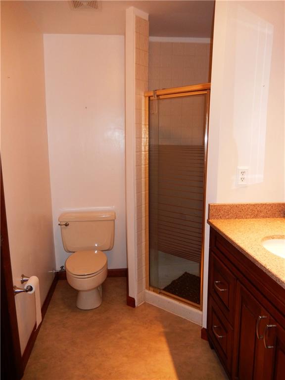 235 Foxglove Road Baden, PA 15005 - Photo 13 of 25