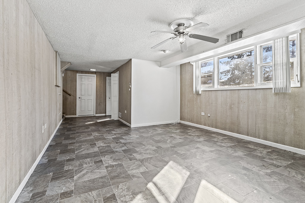 4317 West Linecrest Drive Alsip, IL 60803 - Photo 12 of 16