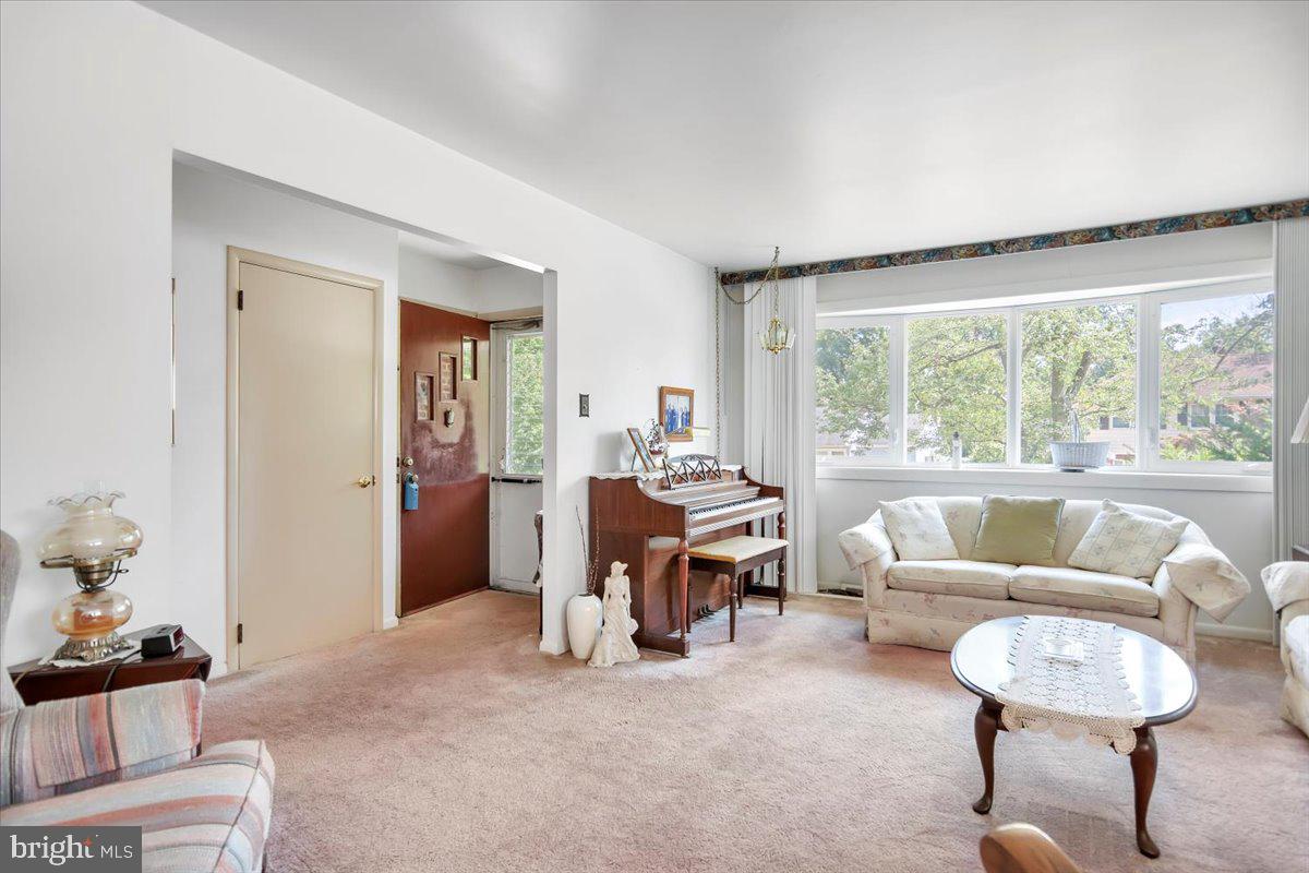 506 King George Road Cherry Hill, NJ 08034 - Photo 4 of 23 Gallery Image 4