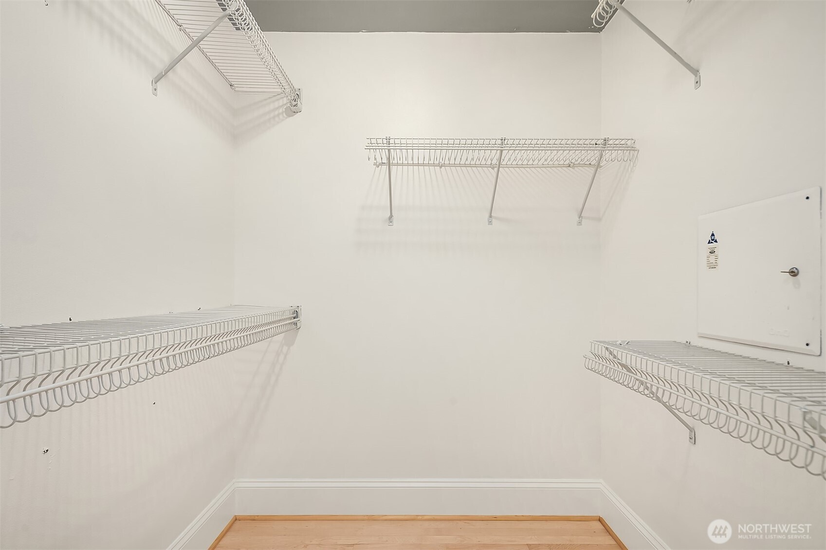 1206 East Republican Street Seattle, WA 98102 - Photo 14 of 27 a view of small space