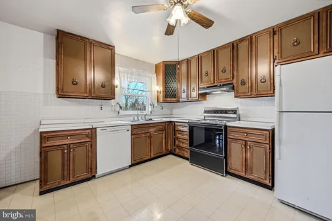 $400,000 | 124 Garwood Drive, Bear, DE 19701