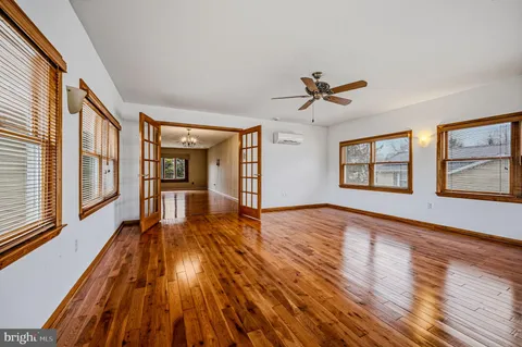 $400,000 | 124 Garwood Drive, Bear, DE 19701