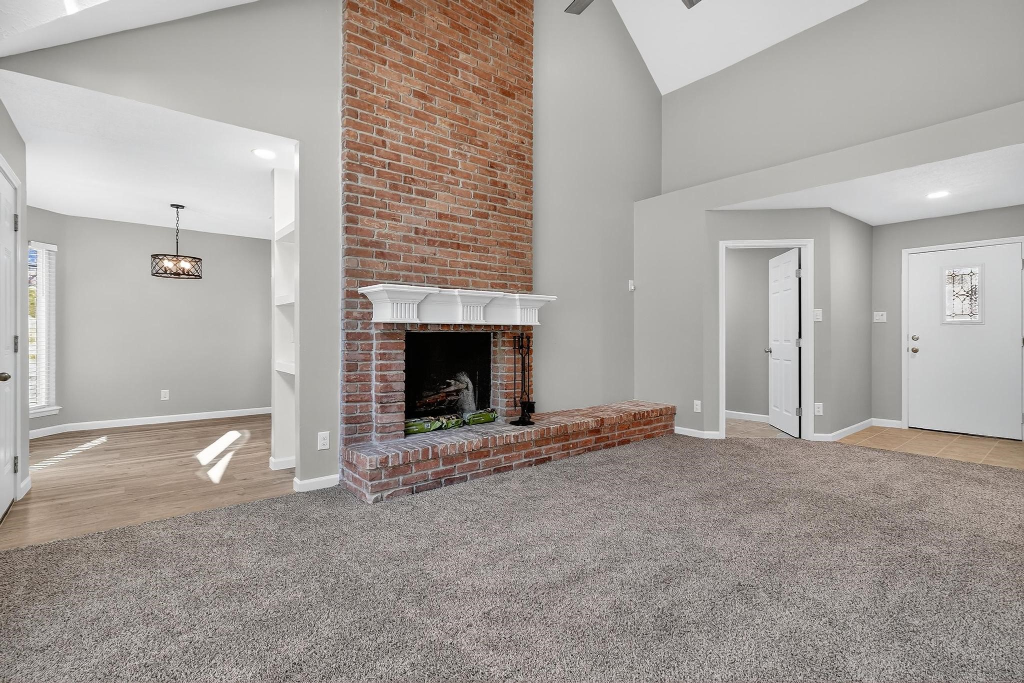 6522 Barrygate Drive Spring, TX 77373 - Photo 2 of 34