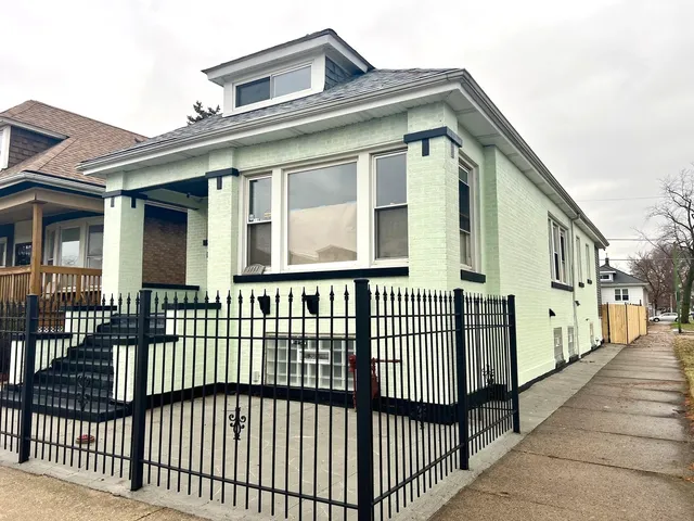 $309,900 | 1444 West 72nd Place, Chicago, IL 60636