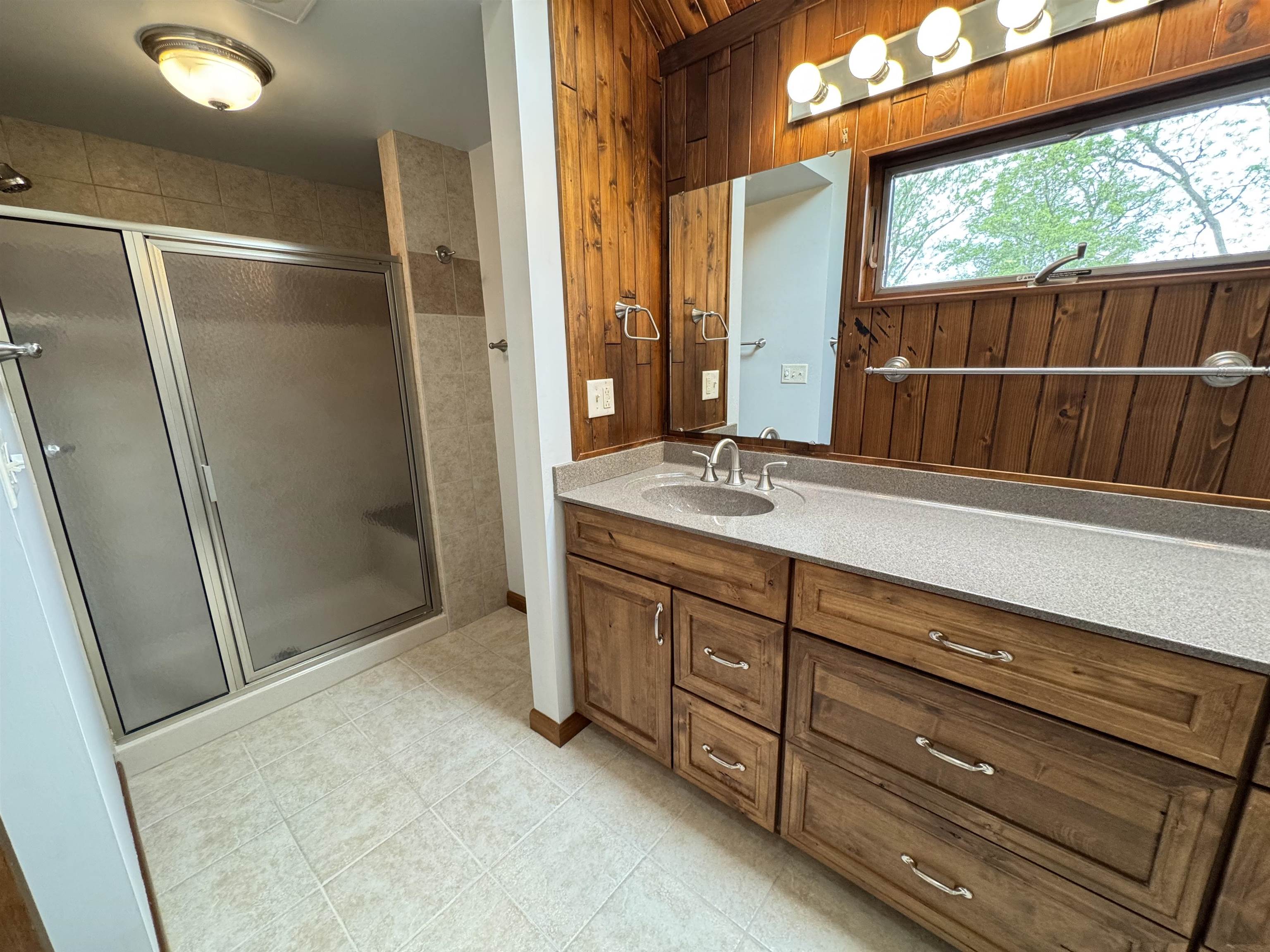 25303 Spring Valley Road Shannon, IL 61078 - Photo 20 of 22 a bathroom with a sink and a mirror
