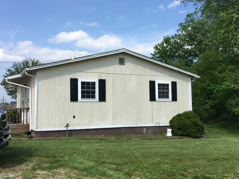 1139-1155 Pine Ridge Road Mount Airy, NC 27030 - Photo 9 of 15 Gallery Image 9