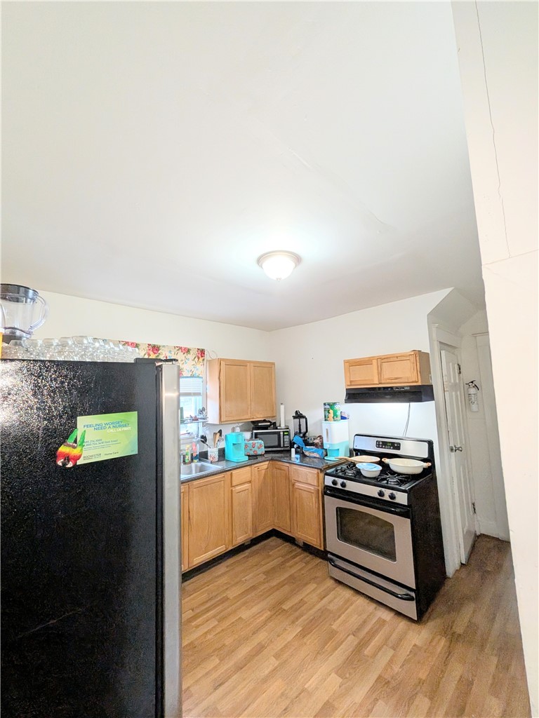 206 Avenue East Rochester, NY 14621 - Photo 3 of 22 Kitchen
