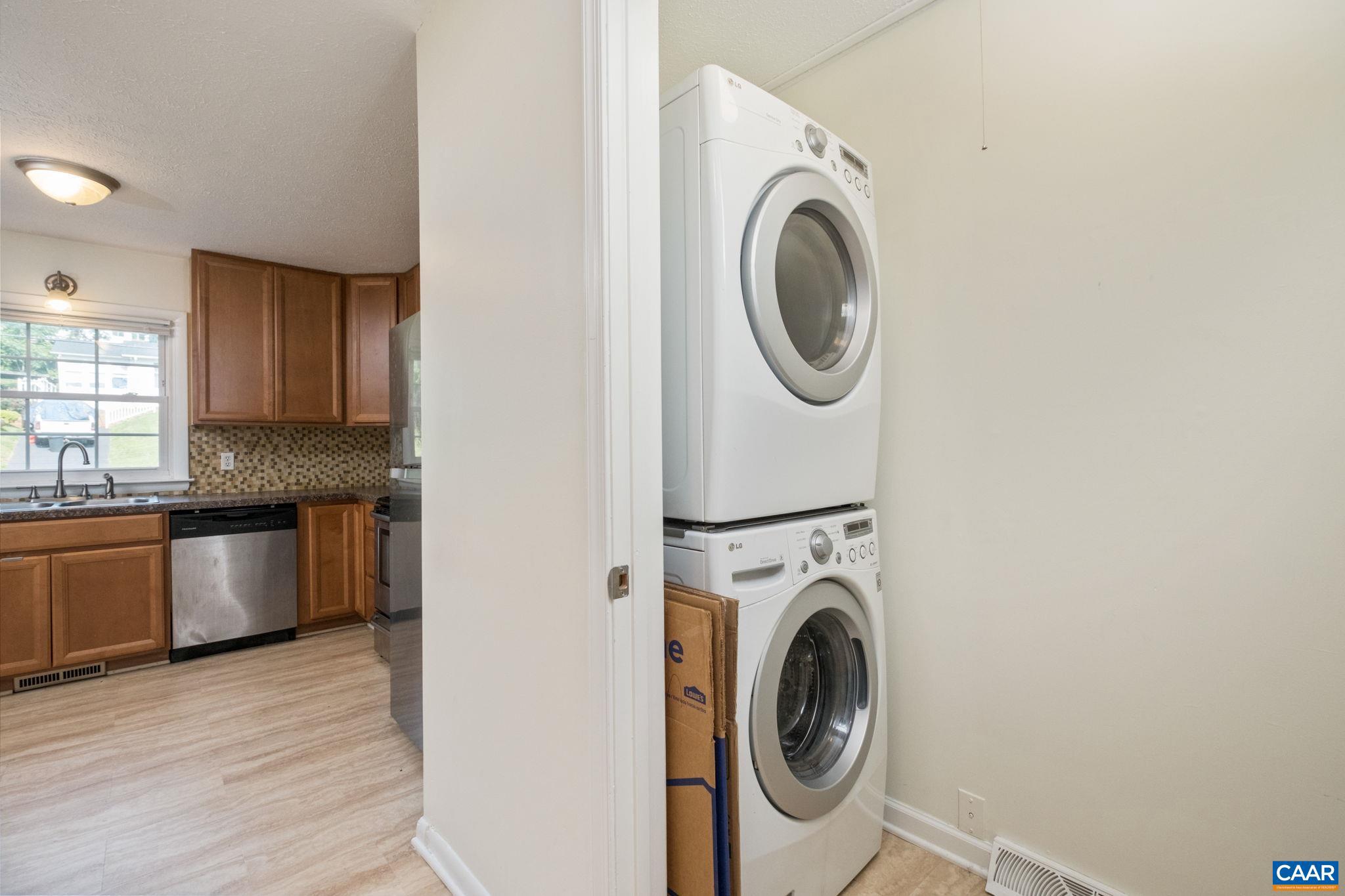 308 Carlton Road, Unit A Charlottesville, VA 22902 - Photo 10 of 29