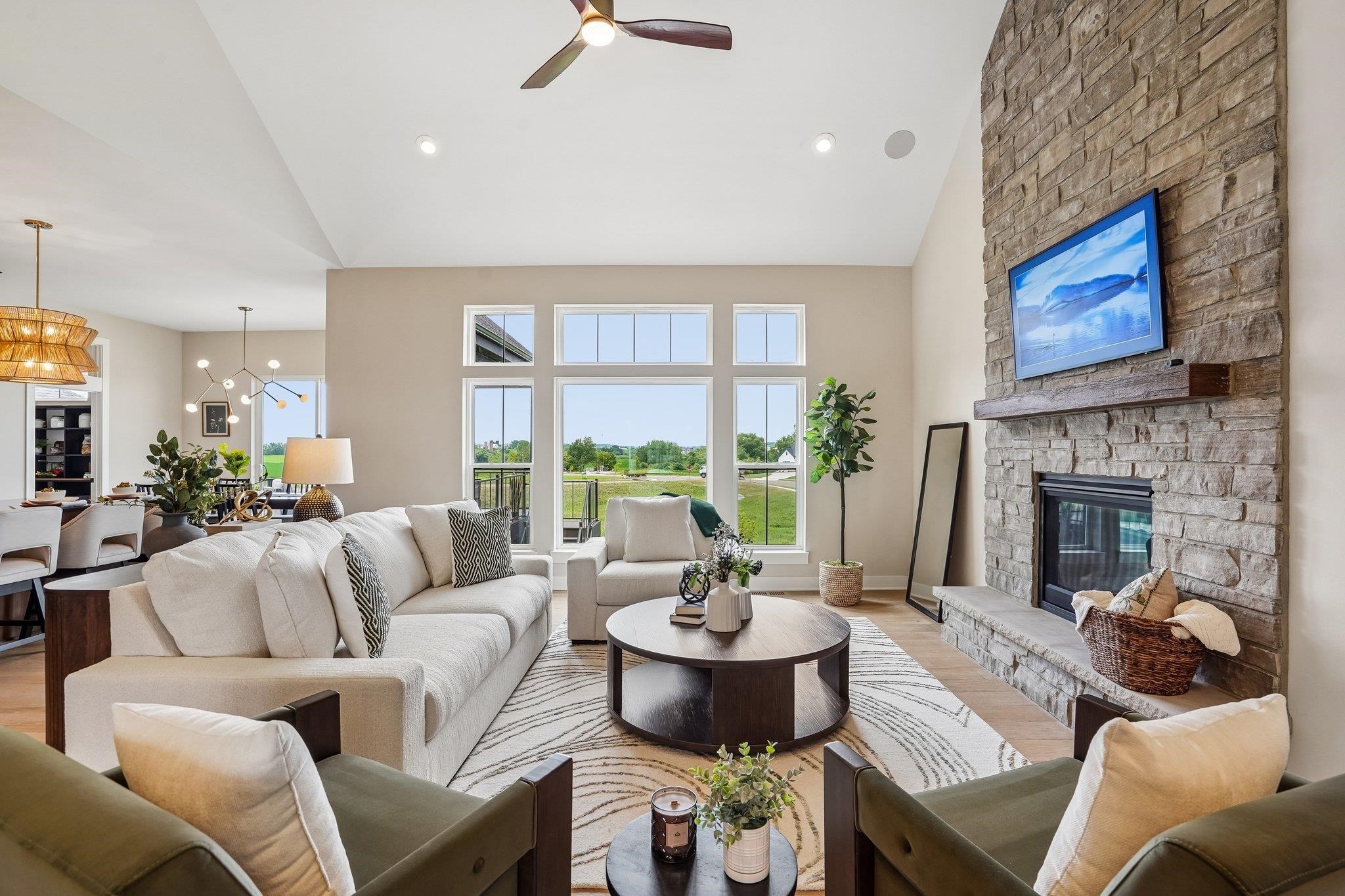 1605 Ginger Waunakee, WI 53597 - Photo 4 of 78