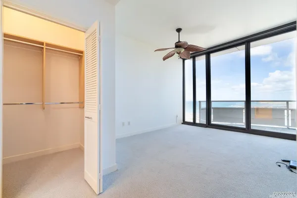 $4,300 | 600 Queen Street, Unit 4201, Honolulu, HI 96813