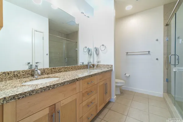 $4,300 | 600 Queen Street, Unit 4201, Honolulu, HI 96813