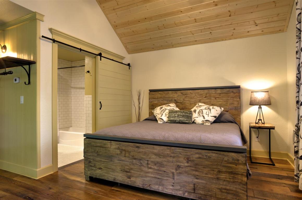 140 Squaw Valley Road McCloud, CA 96057 - Photo 18 of 27 Gallery Image 18