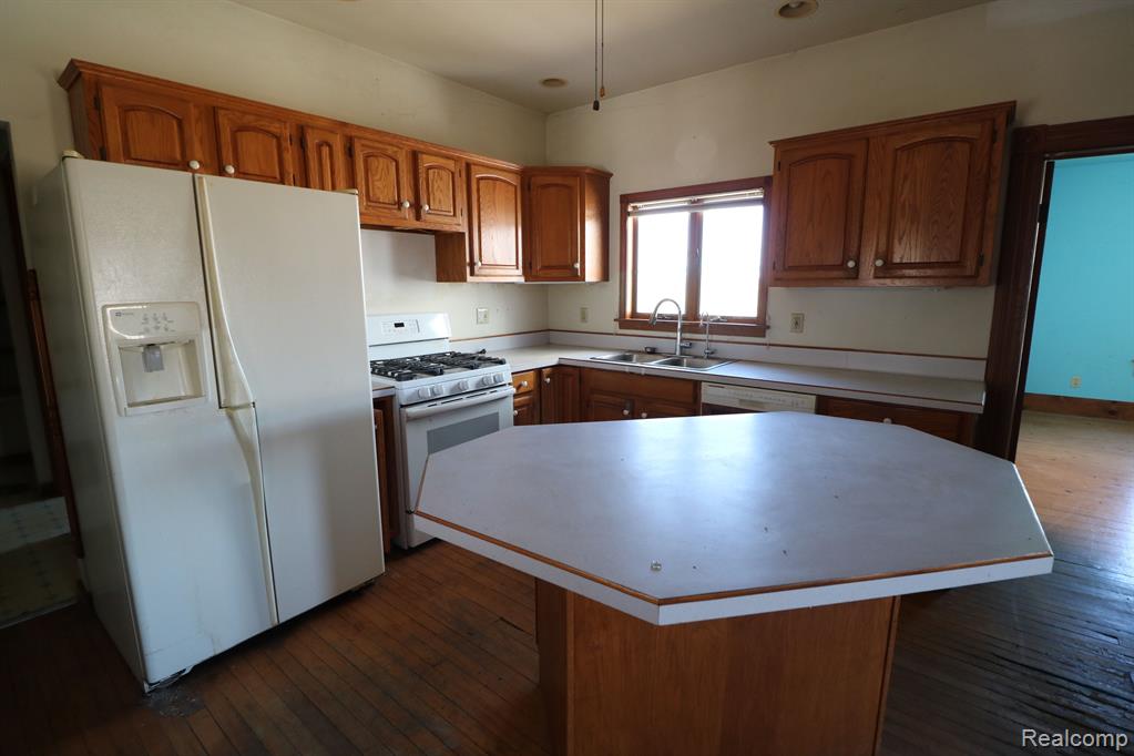 6237 Cochrane Road Marlette, MI 48453 - Photo 5 of 12
